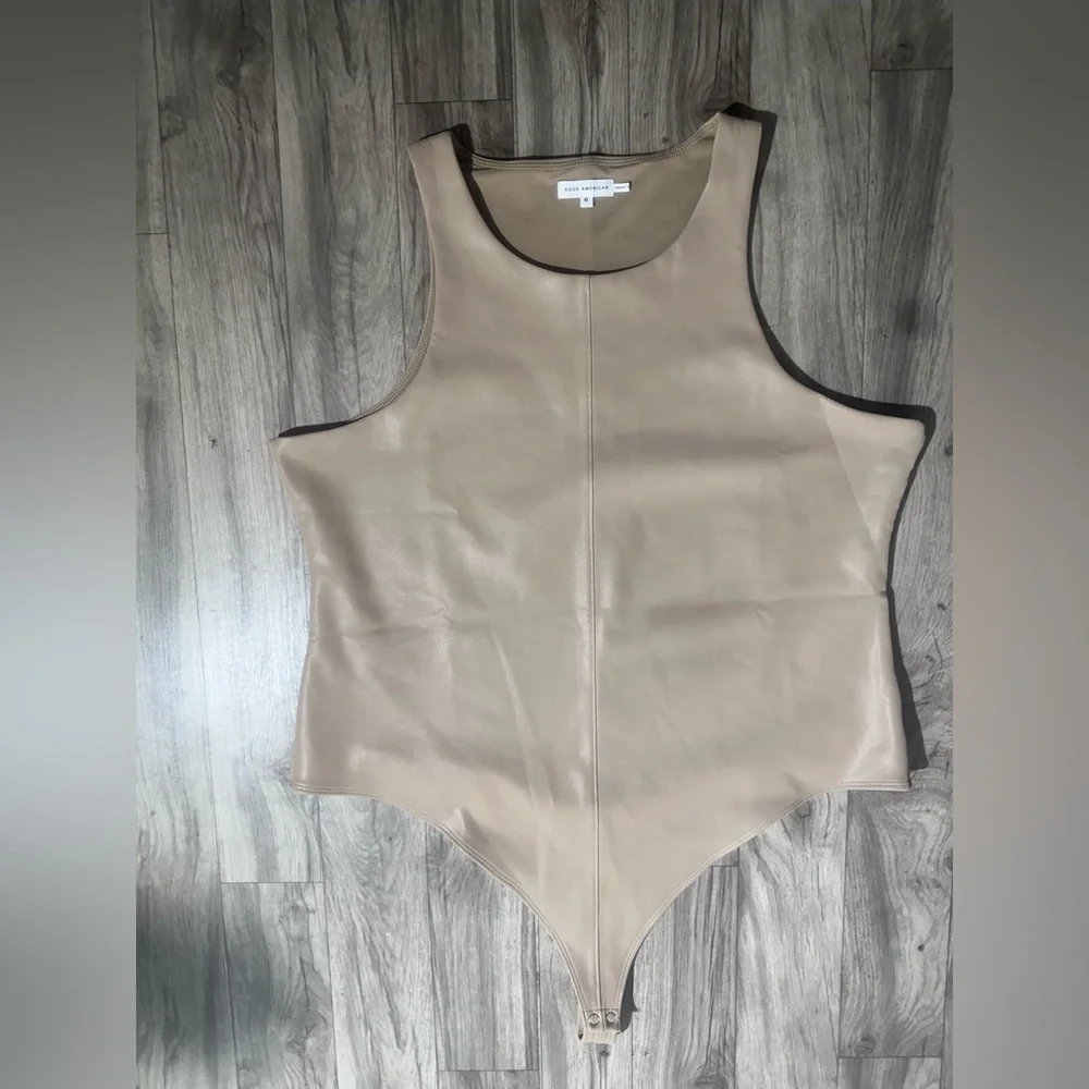 Good American Beige Bodysuit size 6/3XL. Plus Size